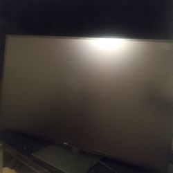 Dell U4320Q 43 Inch 2160p 4K UltraSharp, IPS Thin Bezel Monitor, HDMI, DisplayPort, USB-C, VESA Certified
