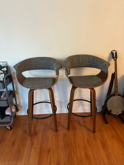 Bar chair