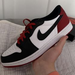 Jordan 1 Black Toe Size 11