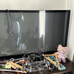 A Working 50inch Samsung TV 