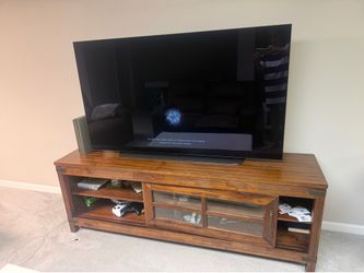 Tv stand 75”