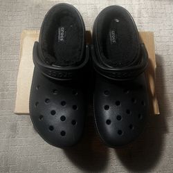 Black crocs classic clogs size 10