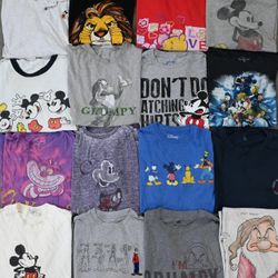 Lot of 4,000 Units of T-shirts, Sweatshirts And Hoodies 