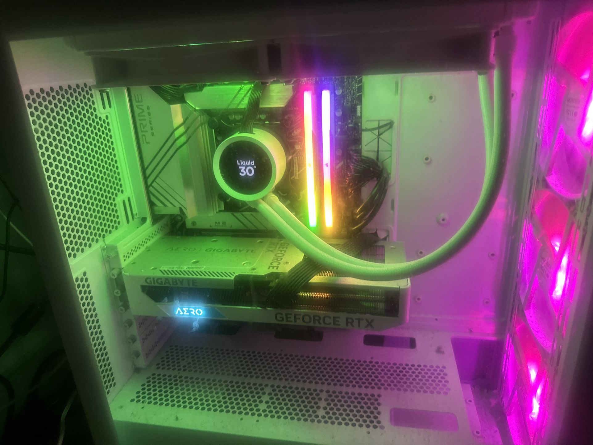 Custom All White PC Build
