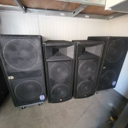 Yamaha Speakers