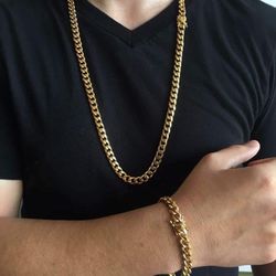 8MM Cuban Link Set 14k Gold Plated Doesn't Loses Color 