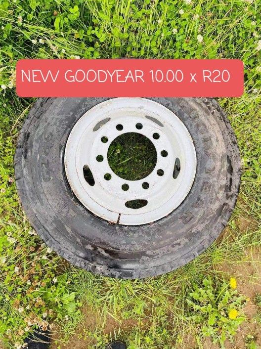 TIRES - 10R20 GOODYEAR G286 AND RIM 3X