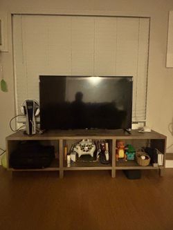 Tv stand