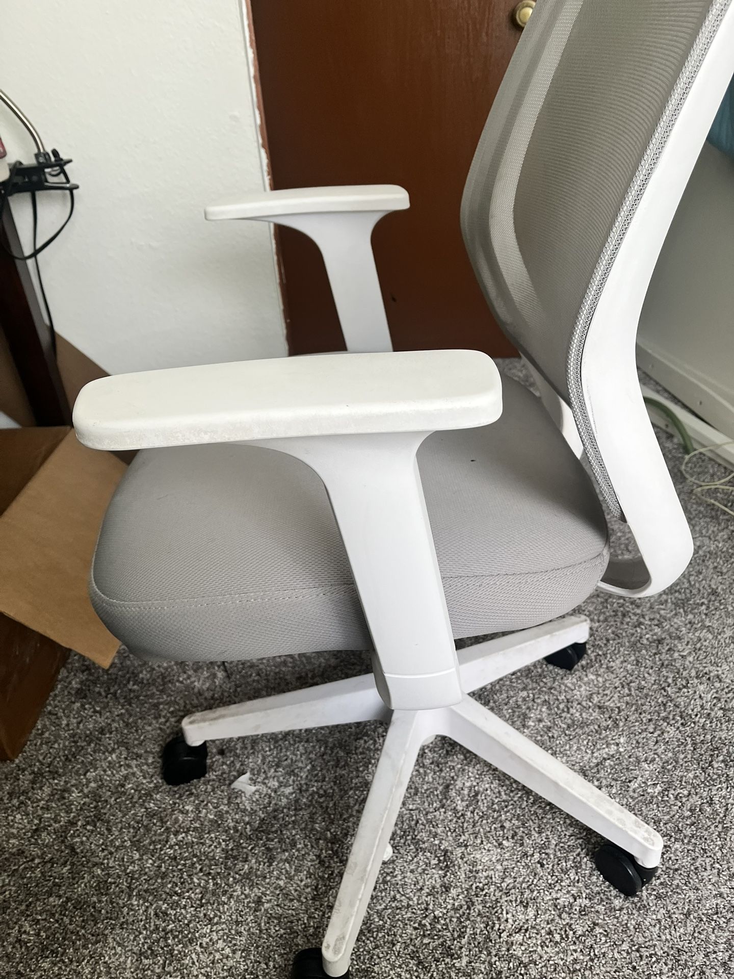 Office chair 