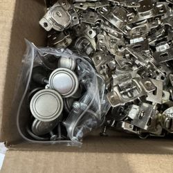 Cabinet Hinges And Knobs 