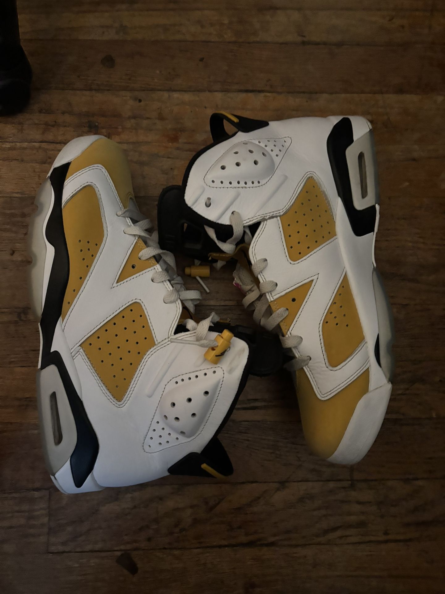 Jordan 6s Yellow Ochrid 