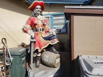 7ft Captian Morgan Statue
