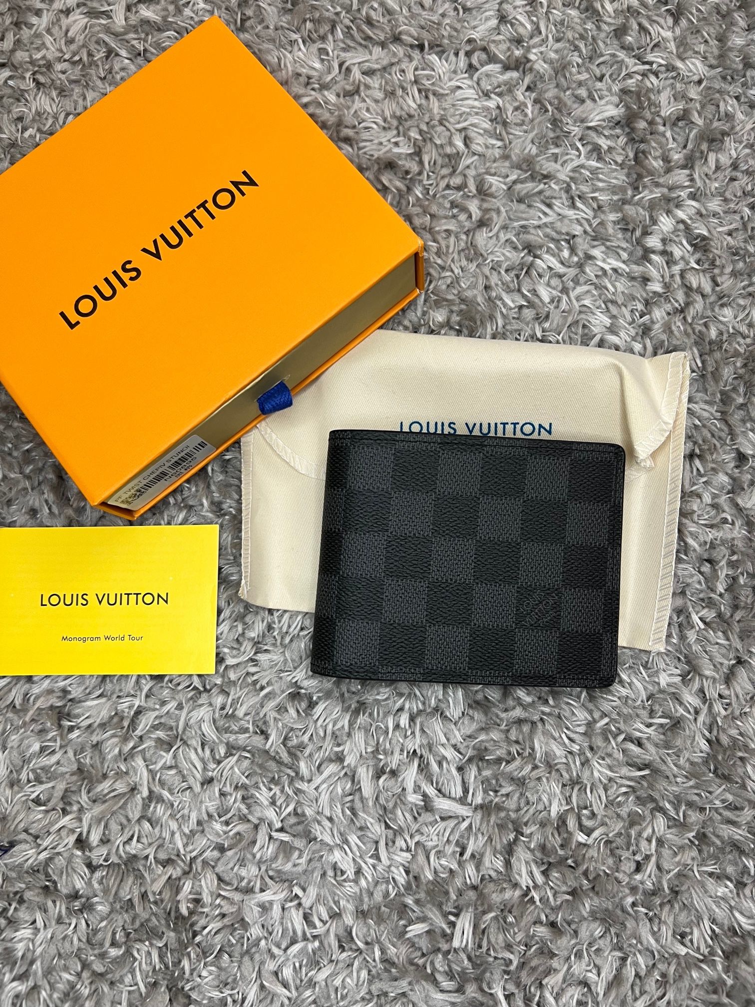 LV wallet 