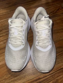 Under Armour Velociti Pace Size 11