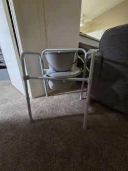 Toilet Support Bench