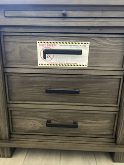 New Bianca Nightstands( Set Of 2)