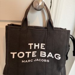 Marc Jacobs 