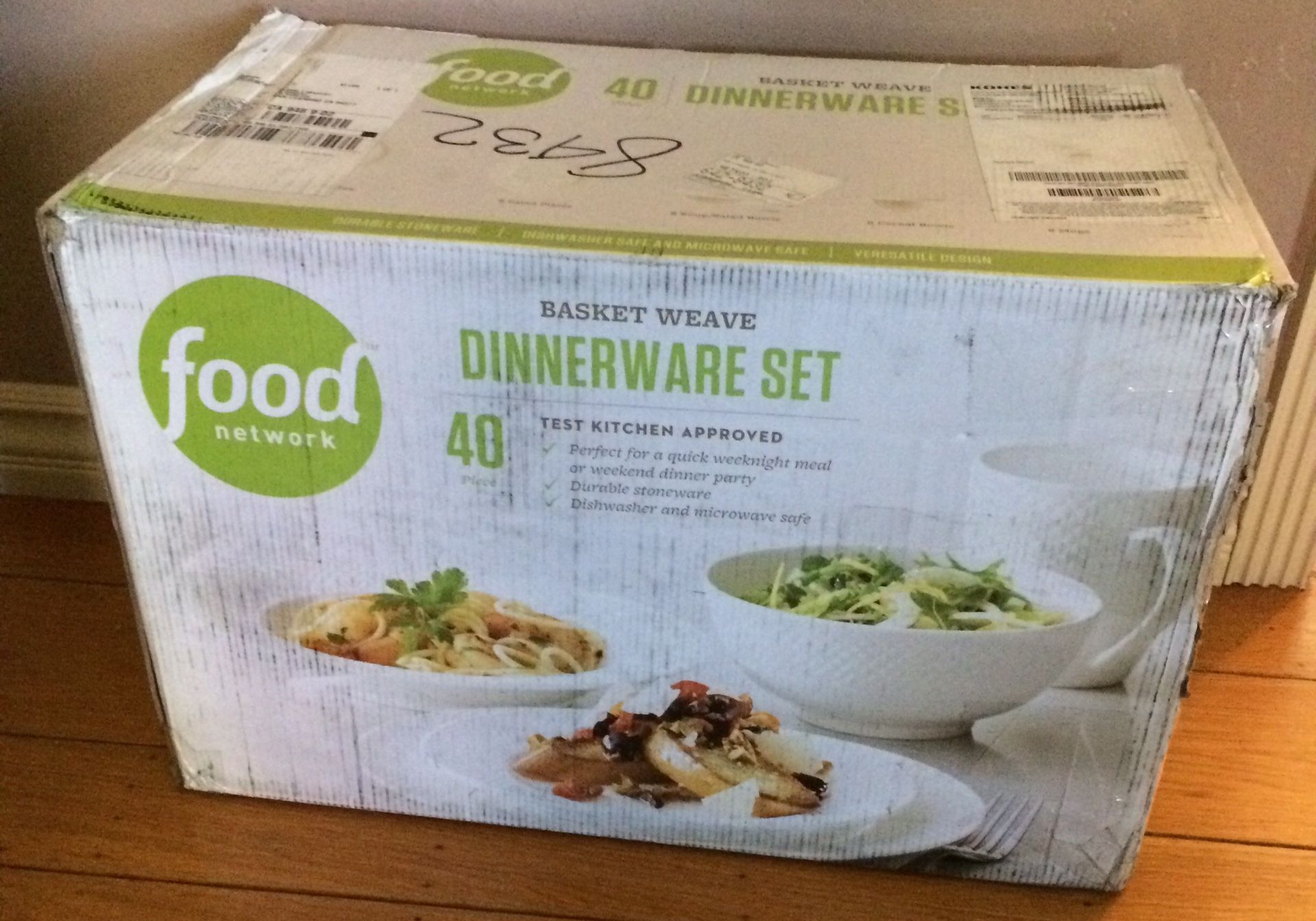 Food Network 40 Piece Dinnerware Set