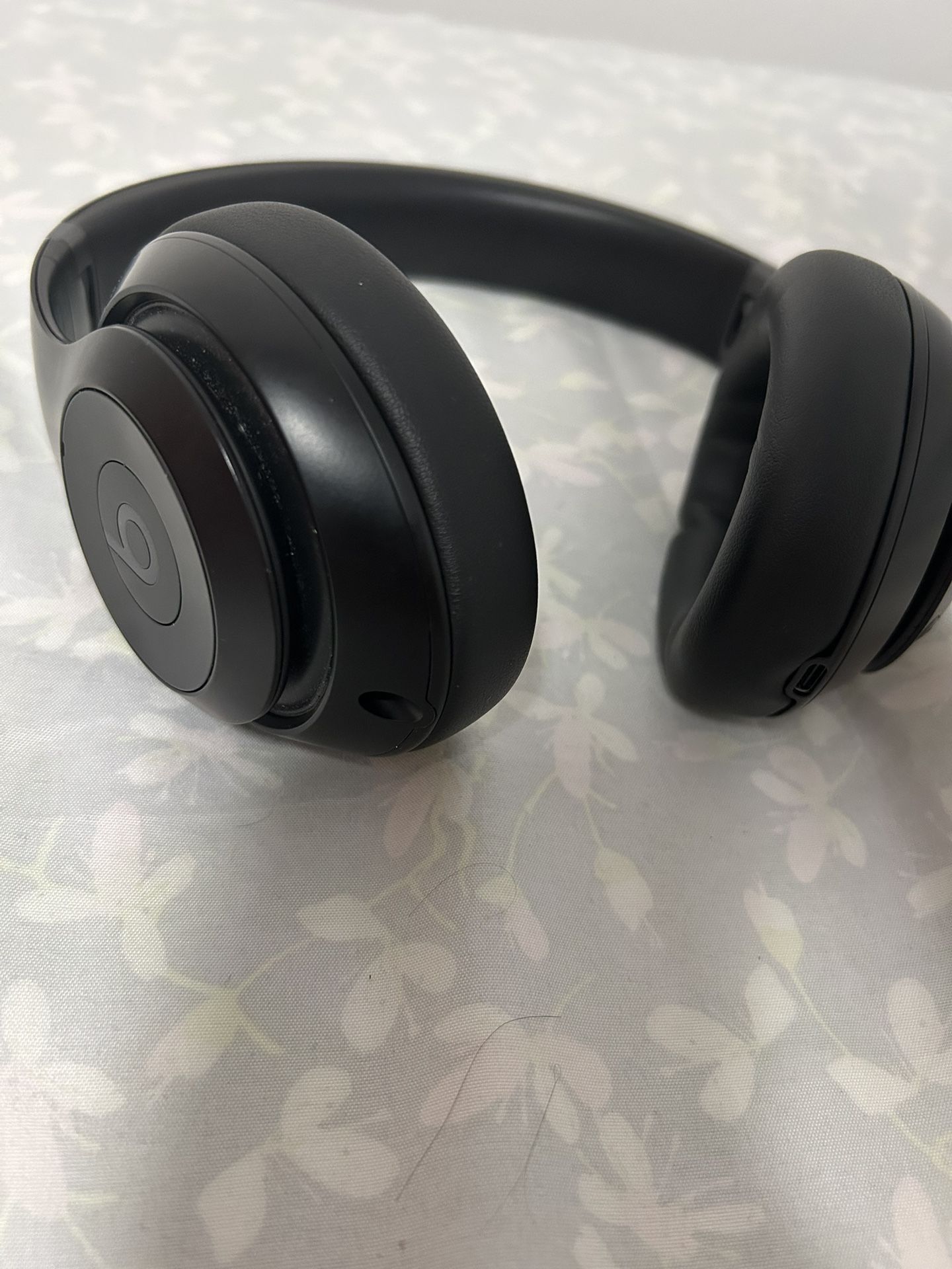BEATS STUDIO PRO