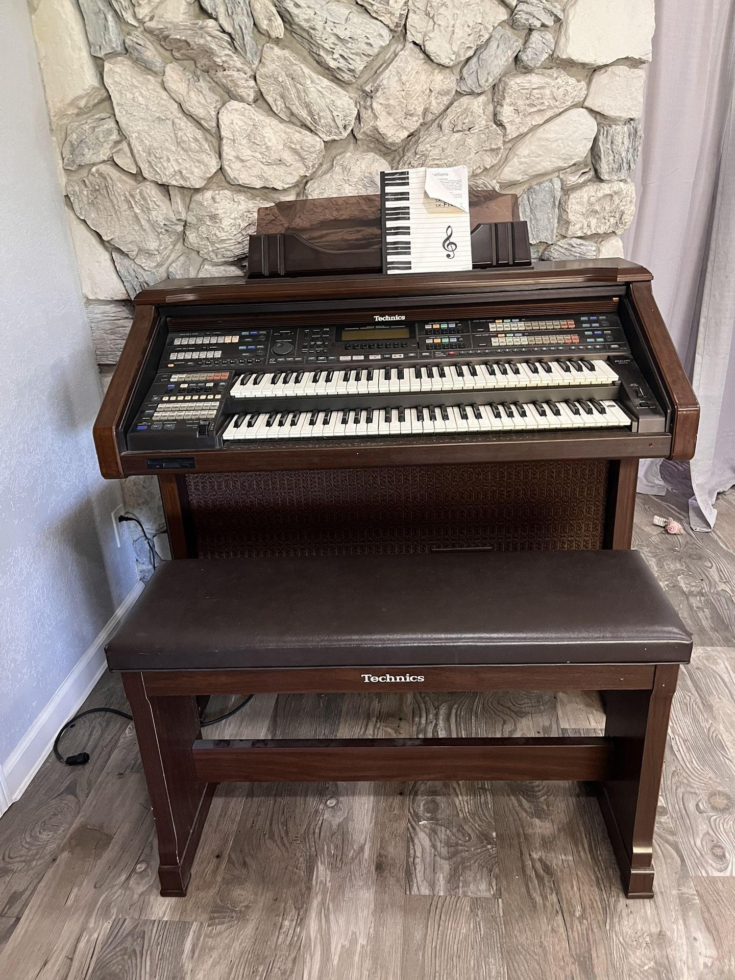 Technics Electric Organ Piano 