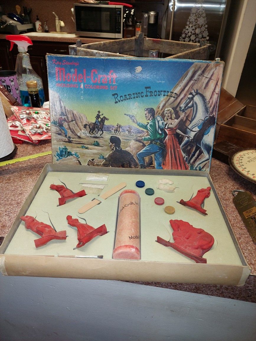 1940's K Stanley molding and painting kit.
