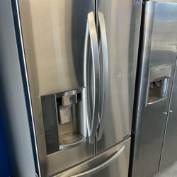 Lg Stainless Steel French Door Refrigerator 