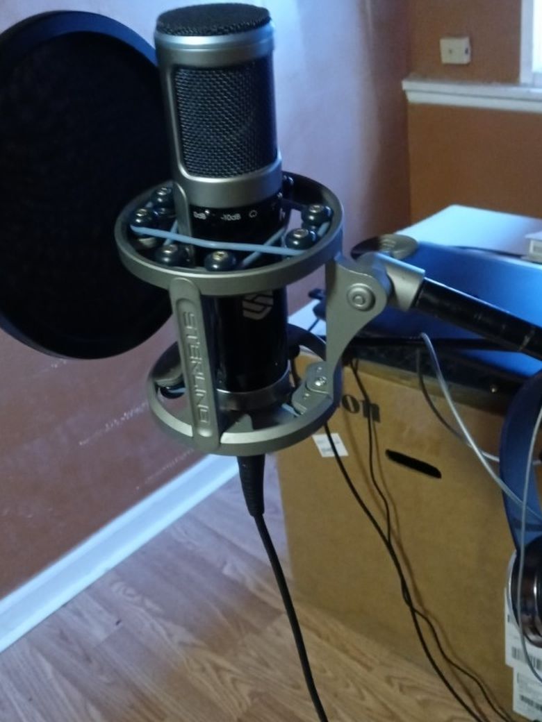 ST155 Sterling Microphone