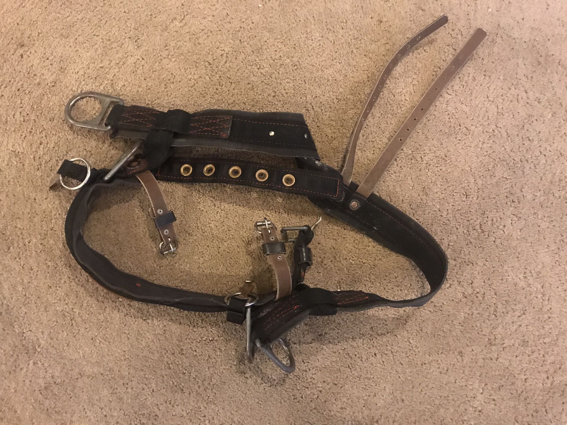 Climbing Harness/Saddle