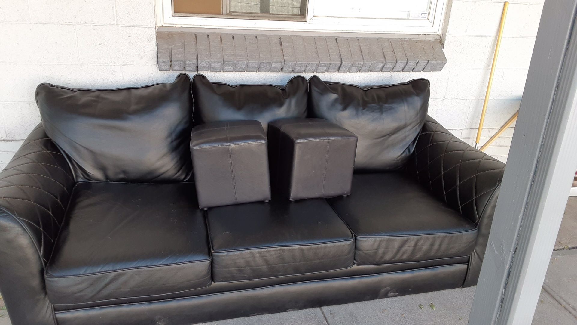 Used couch for sale for Sale in Englewood, CO OfferUp