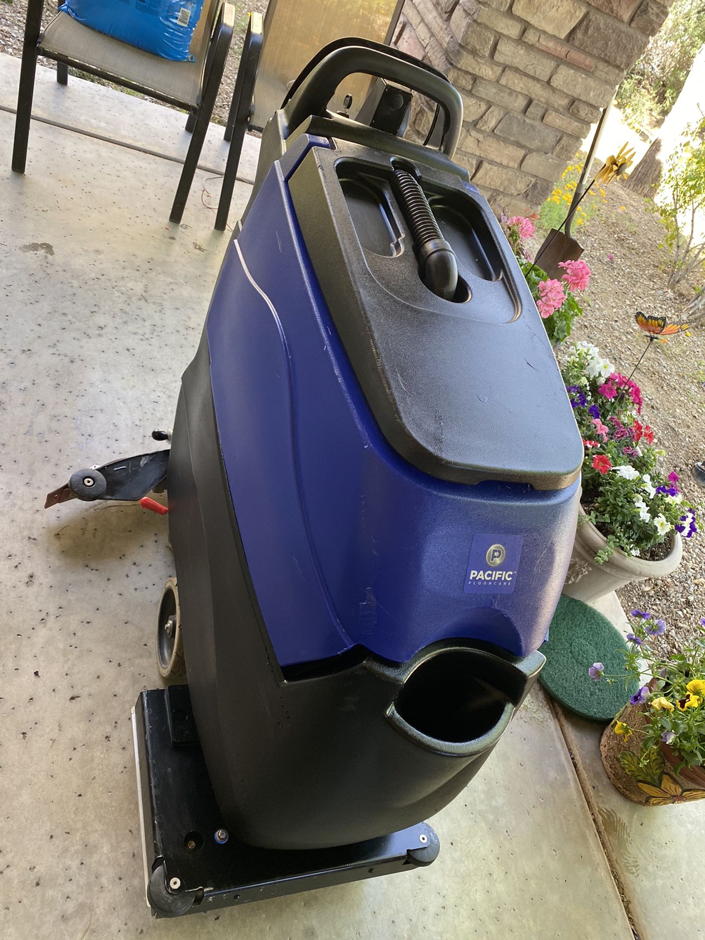 Pacific Floor Scrubber