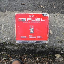 Milwaukee M18 Fuel / Compact Router. Tool Only 