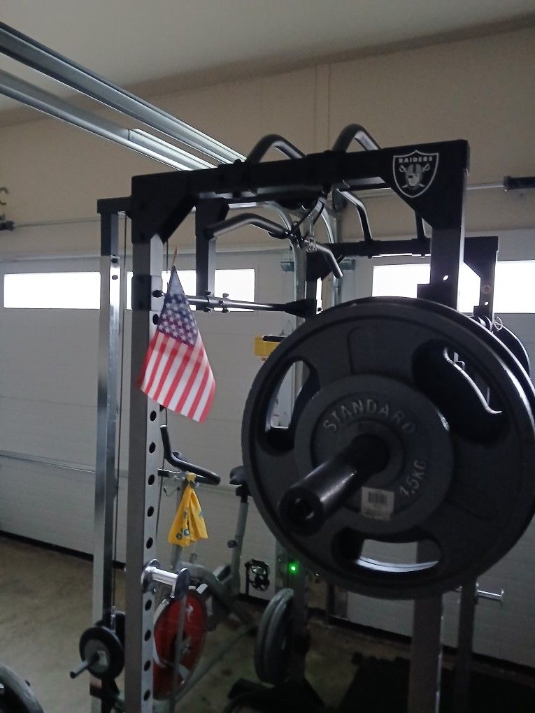 Squat Rack With Lat Pull