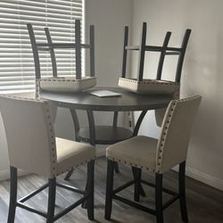 Dining Room Table 