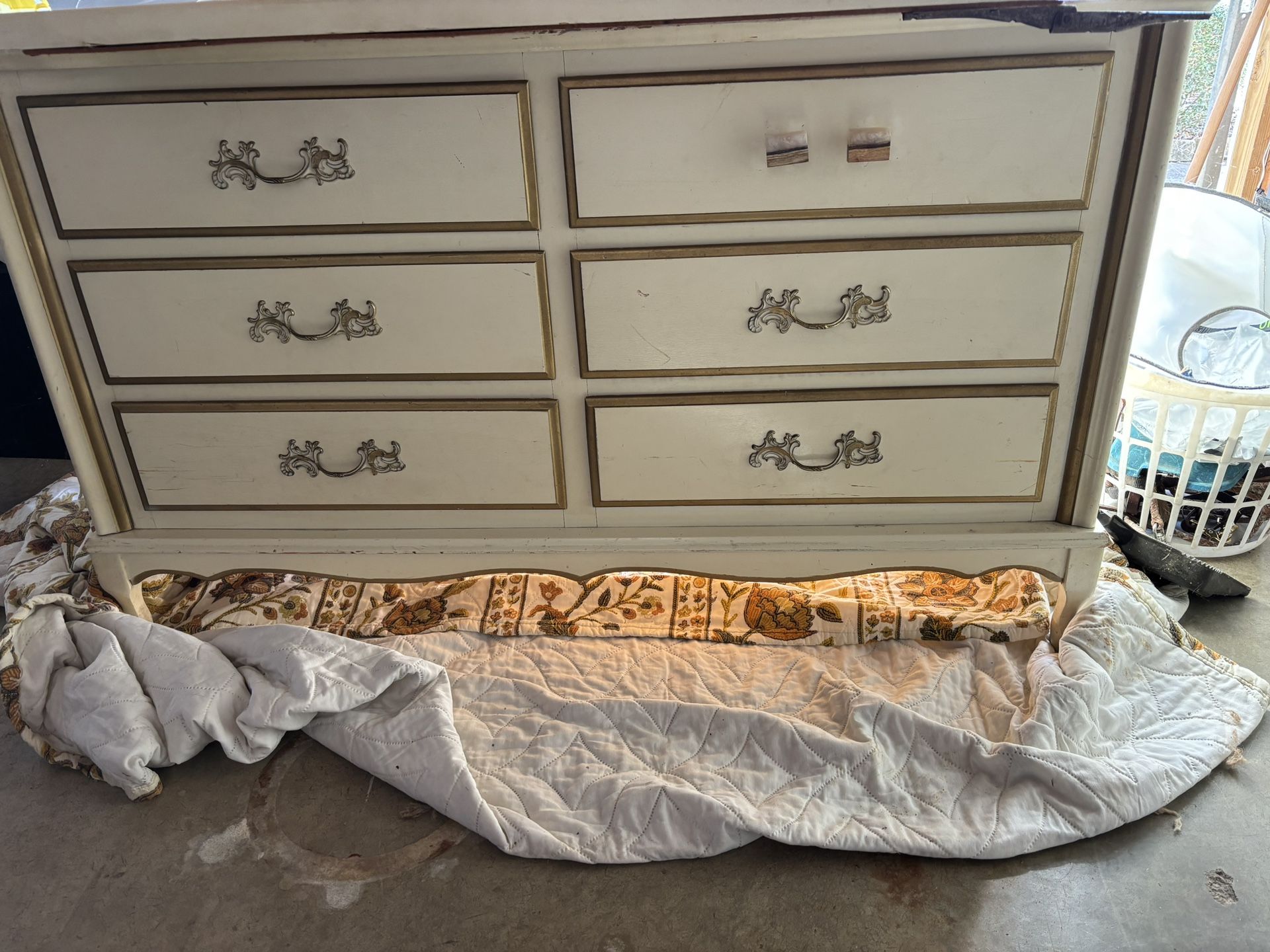 Vintage French Provincial Dresser W/Mirror