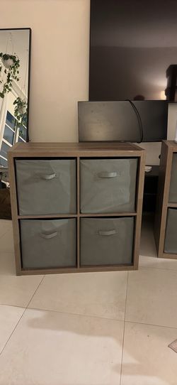 2x2 Storage Cubes w/ Wood Frame