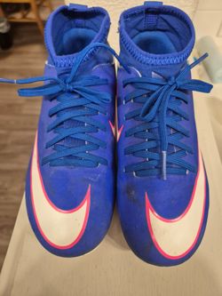 Youth Outdoor Soccer Cleats 1.5Y