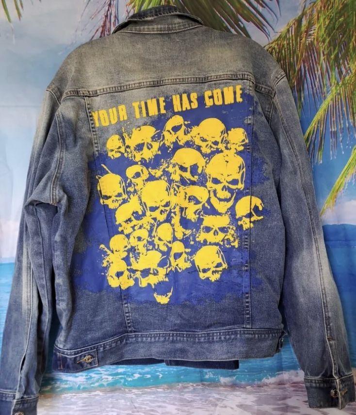 Denim Bluejean Jacket mackeen Size M Your Time Has Come) Distressed