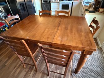 Wood Extendable Dining Table with 6 Chairs