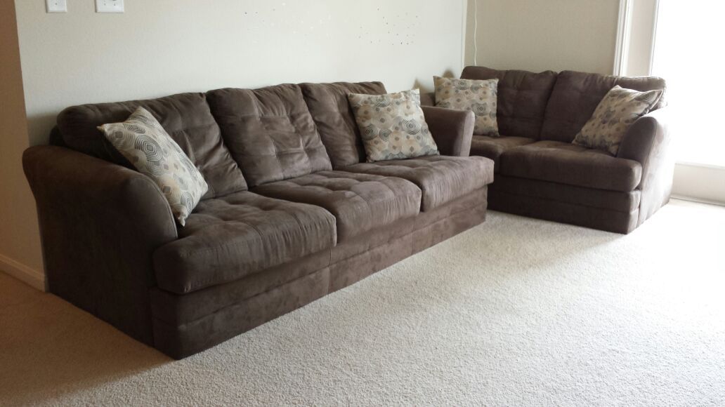 Simmons Velocity SOFA & LOVE SEAT With Gigi Pillows