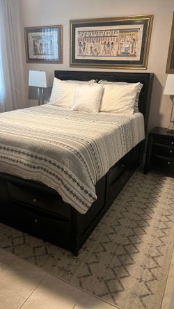 Queen bedroom set