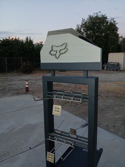 Fox t-shirt merch  display