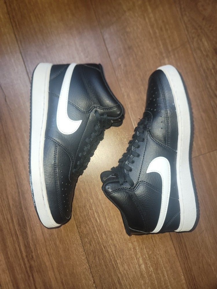 Nike Court Vision Mid Black/white -Size 7