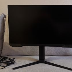 Monitor - Chair - Keyboard 