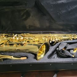 Selmer Prelude Tenor Saxophone