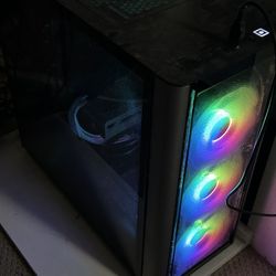 Powerful Gaming PC and accessories 