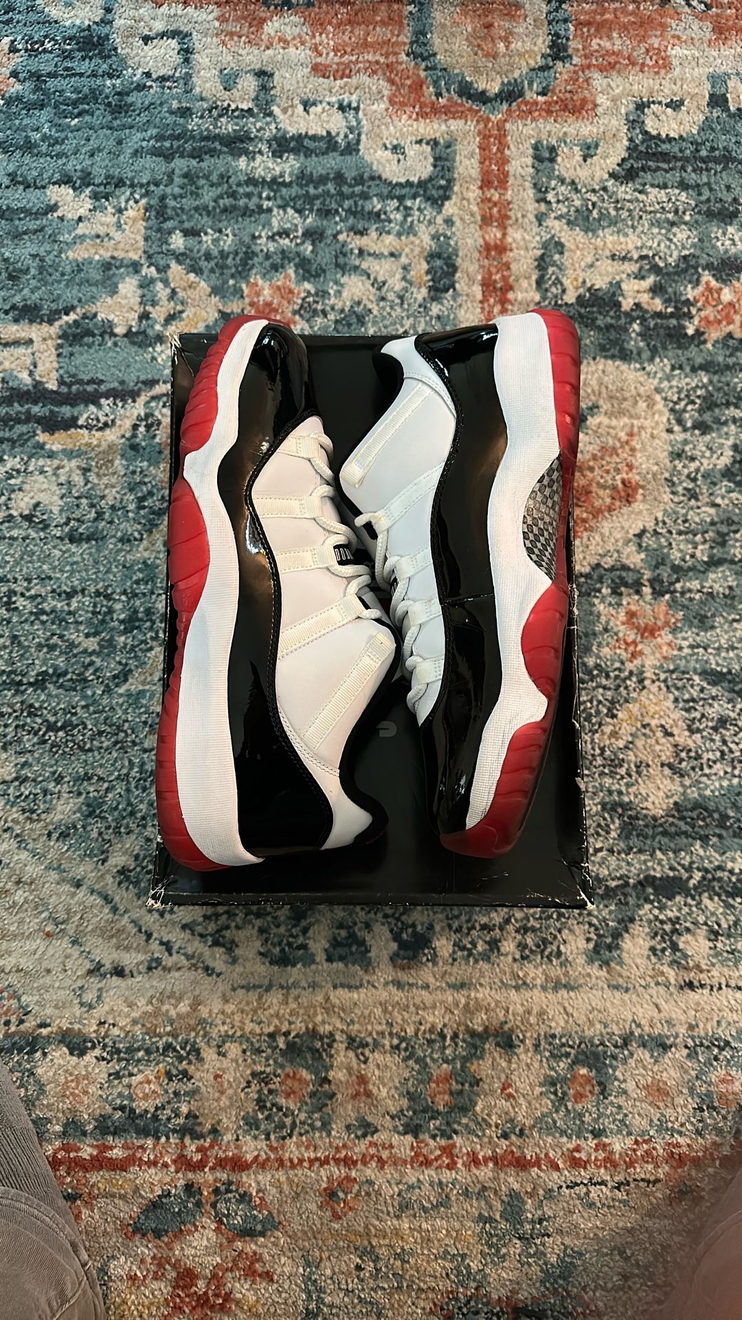 Air Jordan 11 Retro Low - Concord Bred Size 12 M