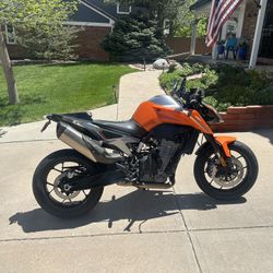 2019 KTM 790 Duke