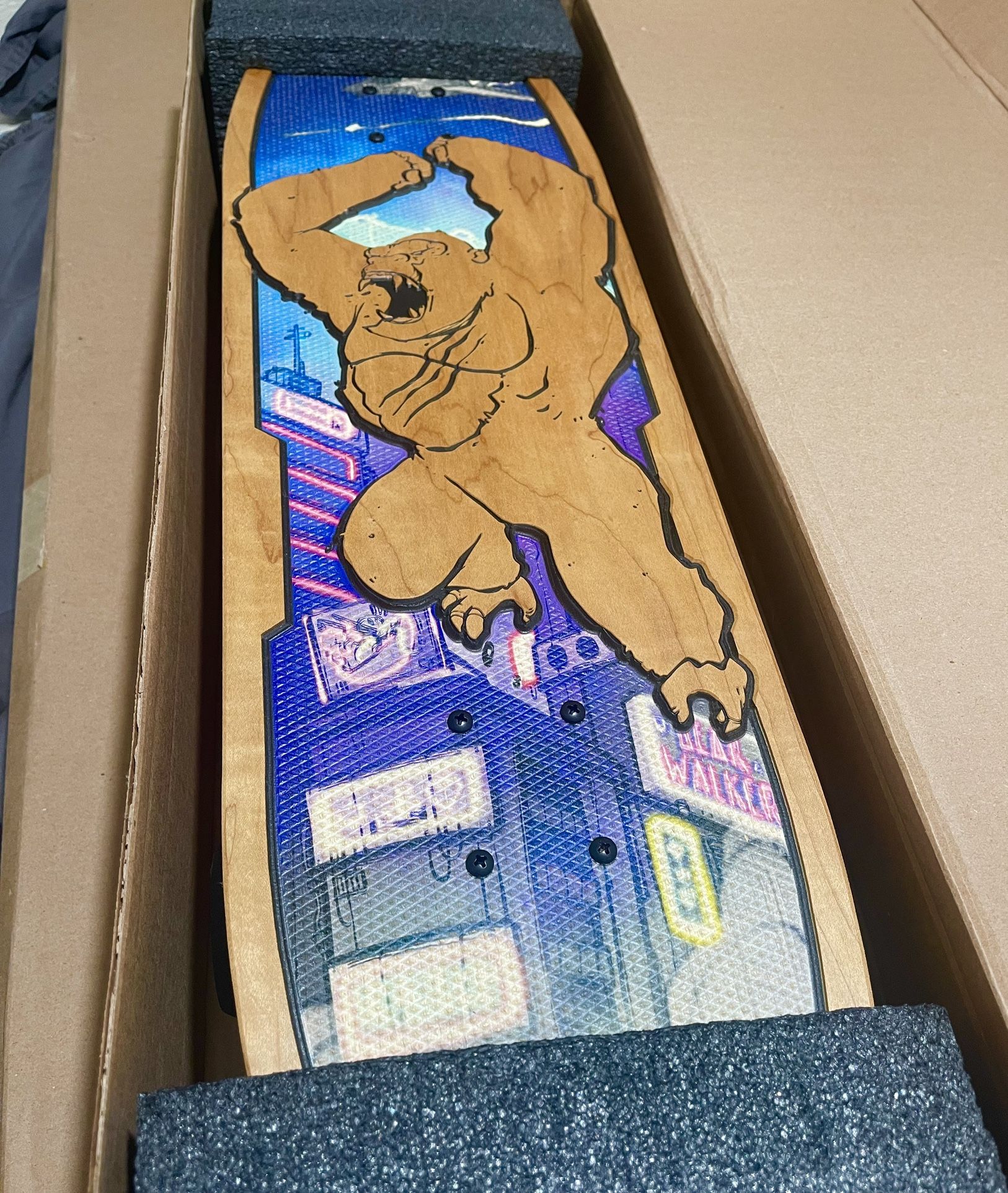 Bear Walker 🛹 Kong Skateboard - GvK Series (Limited Edition)