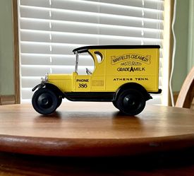 1923 Mayfield’s Creamery Chevrolet Delivery Truck/Van Diecast Metal Coin Bank