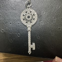 Silver 925 Necklace With Key Diamond Pendent
